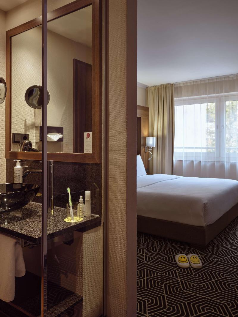 Flemings Hotel Frankfurt Main-Riverside - Oda