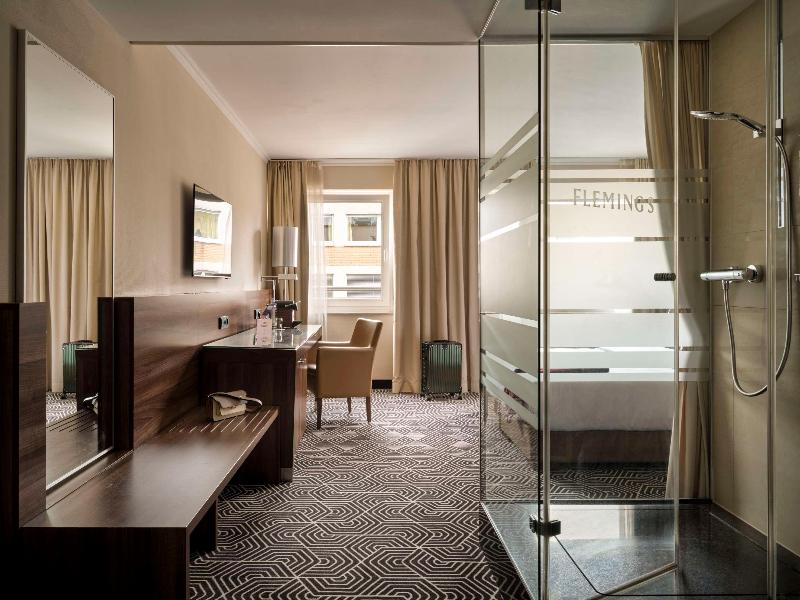 Flemings Hotel Frankfurt Main-Riverside - Oda