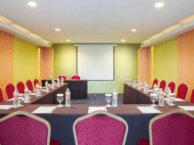 Ibis Budget Semarang Tendean - Aktivite