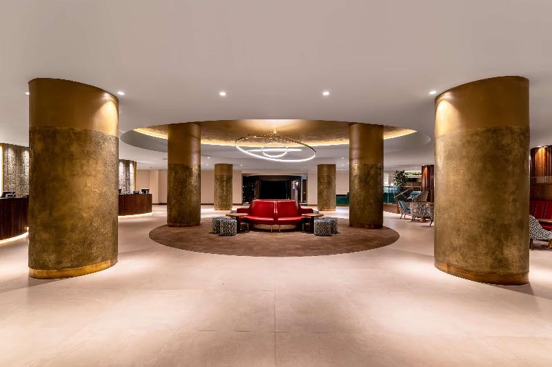 Hilton Birmingham Metropole - Lobi