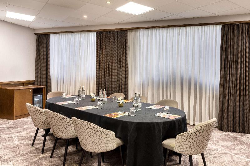 Hilton Birmingham Metropole - Genel