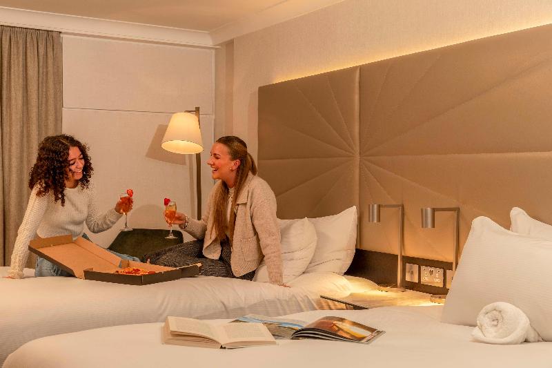 Hilton Birmingham Metropole - Genel