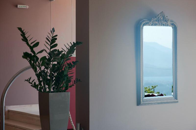 Nidimos Hotel - Lobi