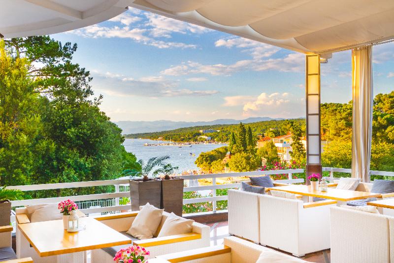 Hotel Malin - Teras