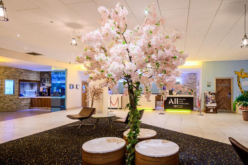 Novotel Birmingham Centre - Lobi