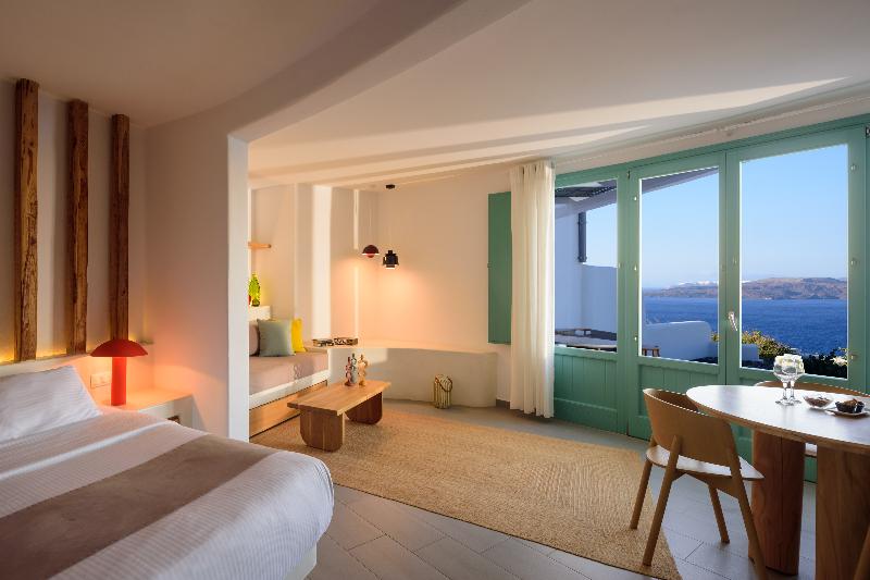 Neptune Luxury Spa Suites - Oda