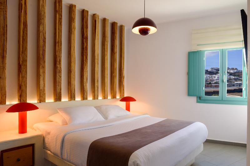 Neptune Luxury Spa Suites - Oda