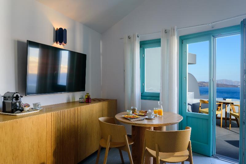 Neptune Luxury Spa Suites - Oda
