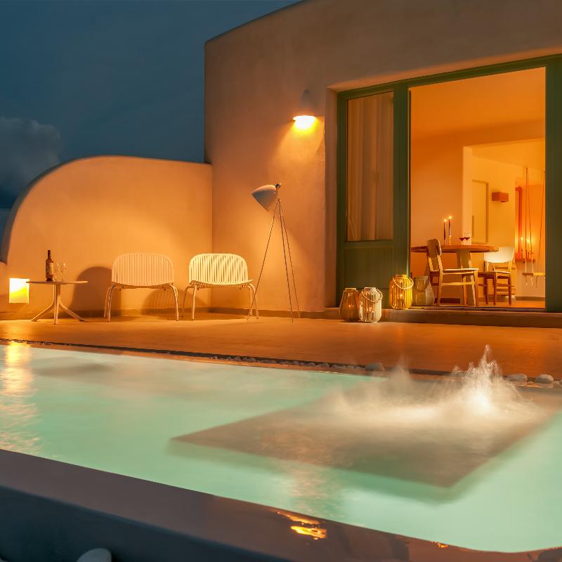 Neptune Luxury Spa Suites - Oda