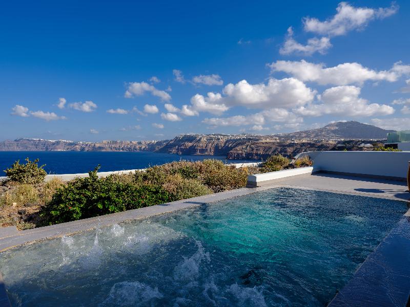 Neptune Luxury Spa Suites - Oda