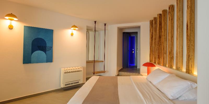 Neptune Luxury Spa Suites - Oda