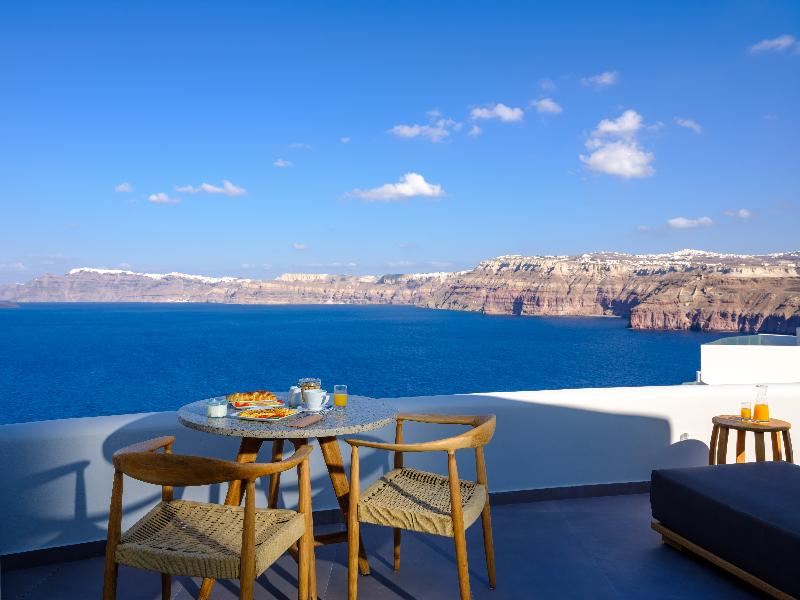 Neptune Luxury Spa Suites - Oda