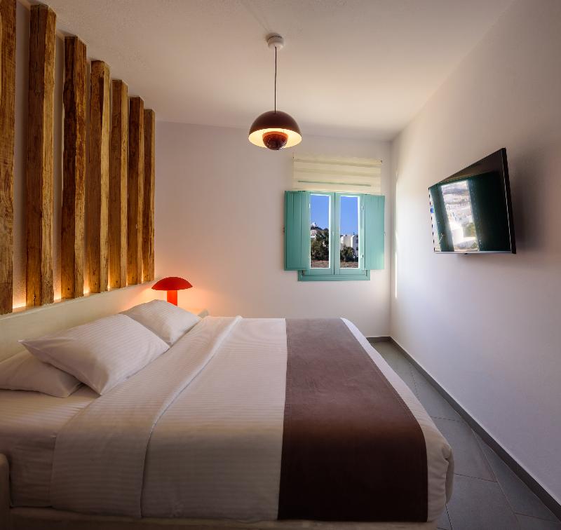 Neptune Luxury Spa Suites - Oda