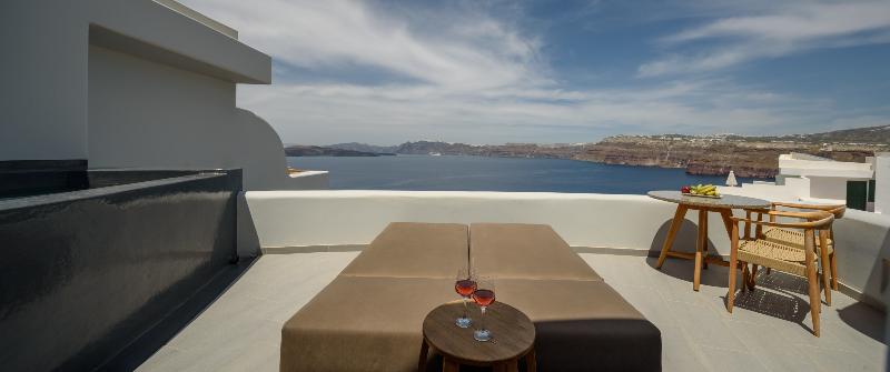 Neptune Luxury Spa Suites - Oda