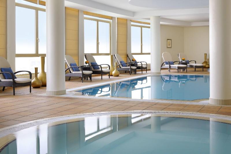 Marriott Executive Apartments Riyadh Center - Havuz