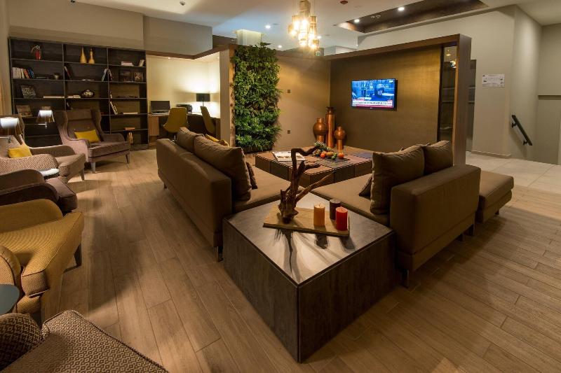 Residence Inn by Marriott Sarajevo - Lobi
