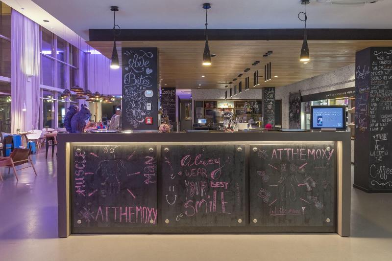 Moxy Milan Airport - Lobi