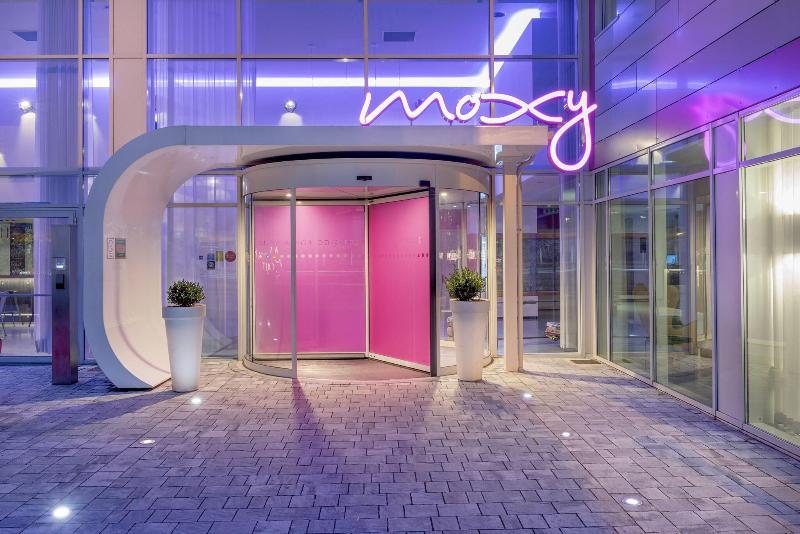 Moxy Milan Airport - Genel