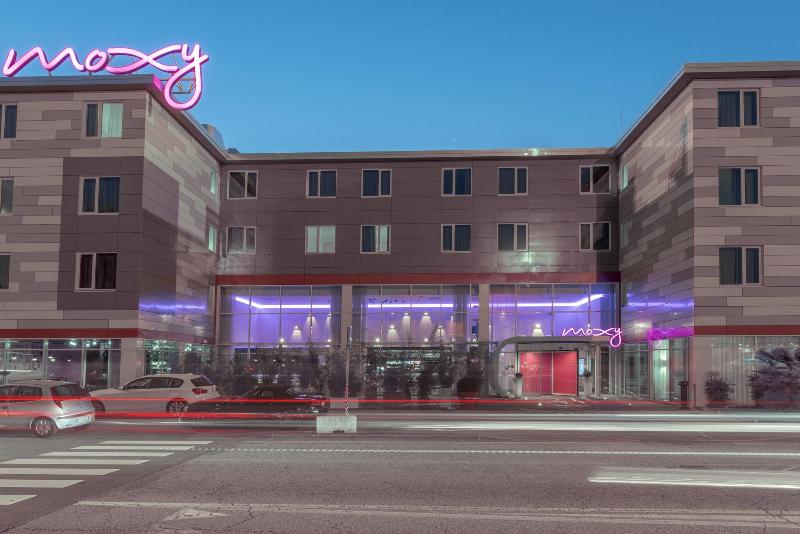 Moxy Milan Airport - Genel