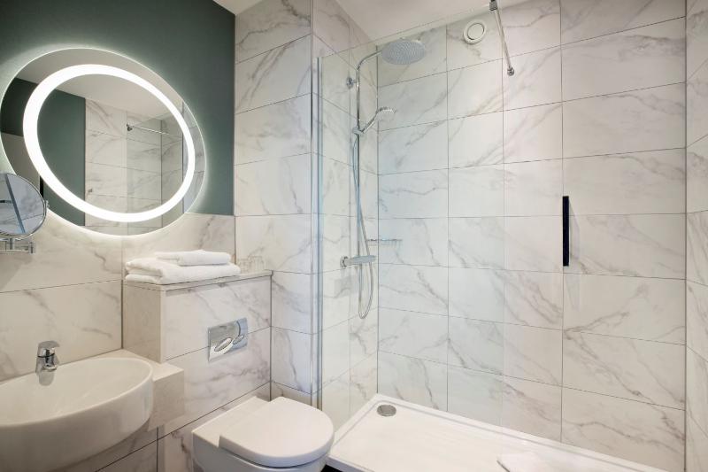 Leonardo Royal Hotel Birmingham - Oda