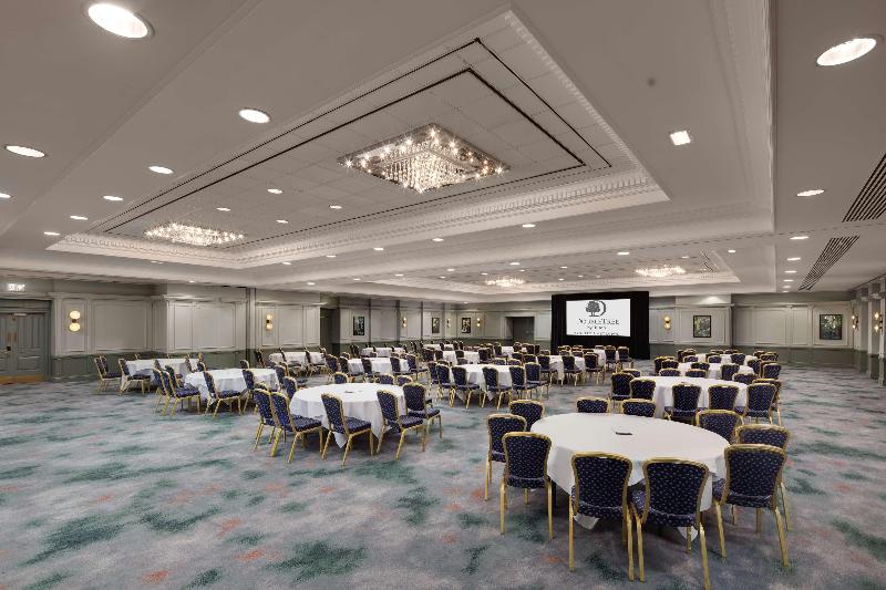 DoubleTree by Hilton Brighton Metropole - Genel