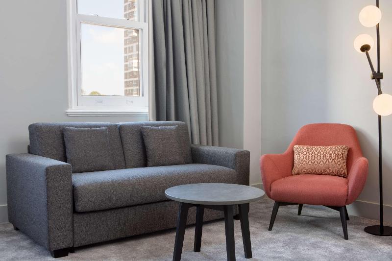 DoubleTree by Hilton Brighton Metropole - Oda