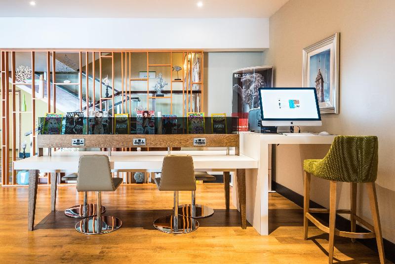 Holiday Inn Brighton Seafront - Lobi