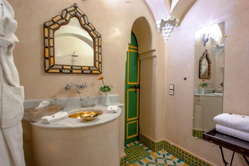 Riad Kaiss By Sanssouci Collection - Oda