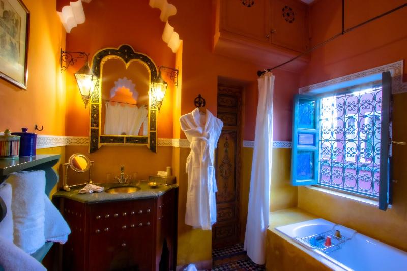Riad Kaiss By Sanssouci Collection - Oda