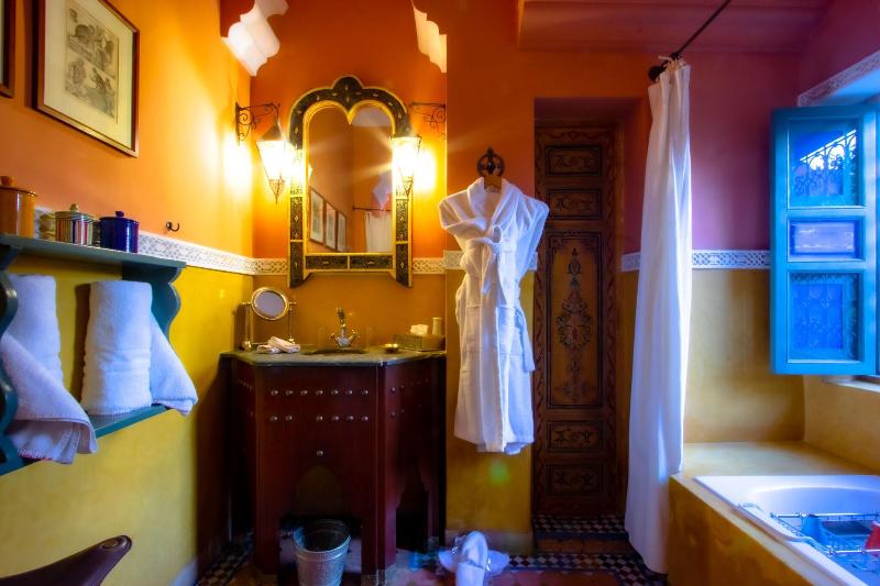 Riad Kaiss By Sanssouci Collection - Oda