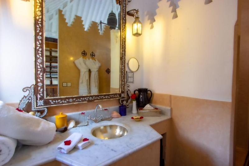 Riad Kaiss By Sanssouci Collection - Oda