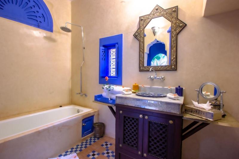 Riad Kaiss By Sanssouci Collection - Oda