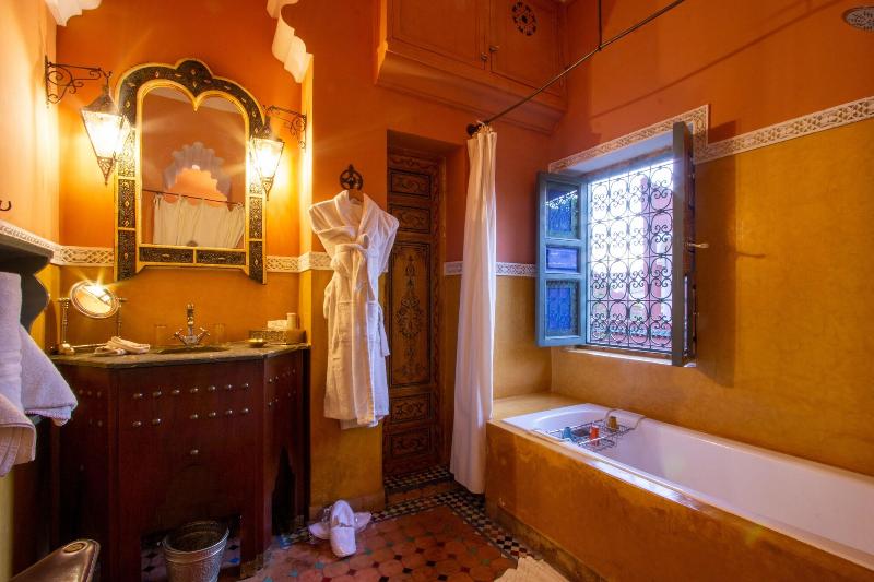 Riad Kaiss By Sanssouci Collection - Oda