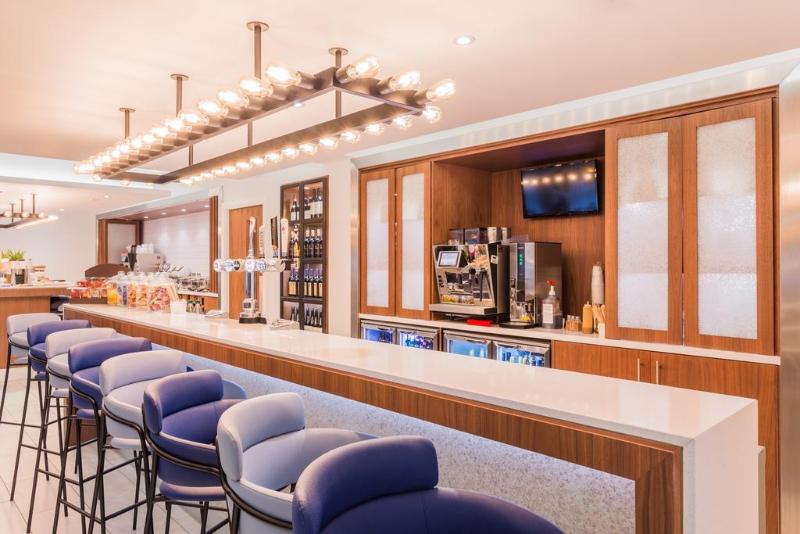 Courtyard by Marriott Glasgow Airport - Bar