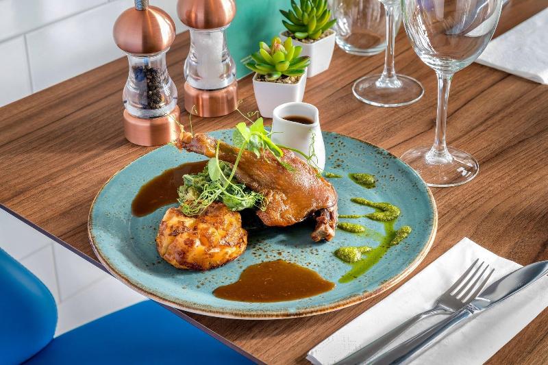 Courtyard by Marriott Glasgow Airport - Restoran