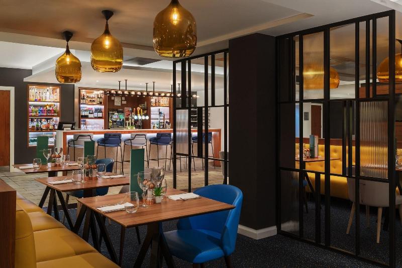 Courtyard by Marriott Glasgow Airport - Restoran