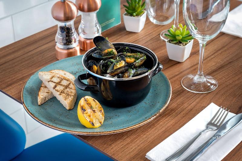 Courtyard by Marriott Glasgow Airport - Restoran