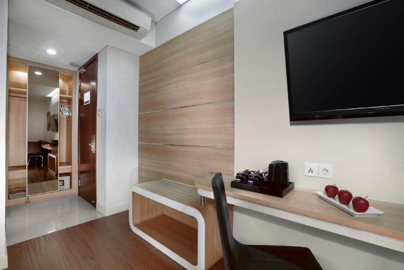 Hotel Neo Gubeng by ASTON - Oda