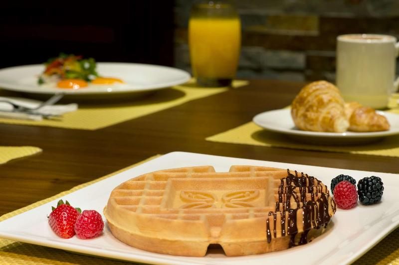 Hilton Garden Inn Dubai Deira - Restoran
