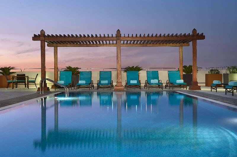 Hilton Garden Inn Dubai Jumeirah - Havuz