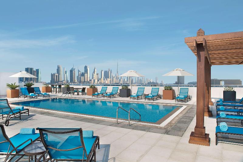 Hilton Garden Inn Dubai Jumeirah - Havuz