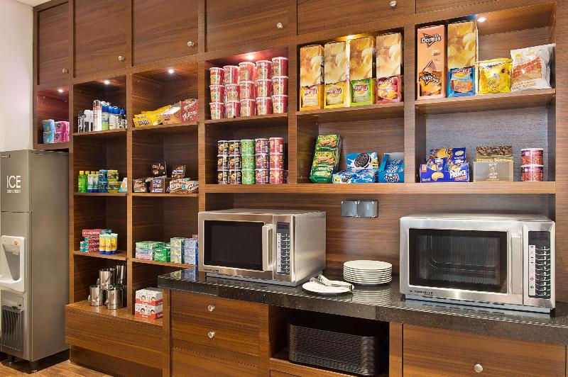 Hilton Garden Inn Dubai Jumeirah - Restoran