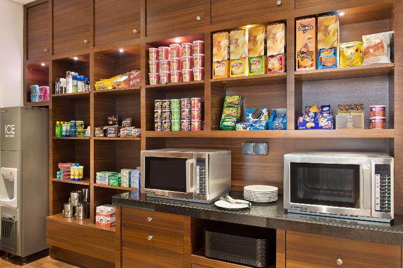 Hilton Garden Inn Dubai Jumeirah - Restoran