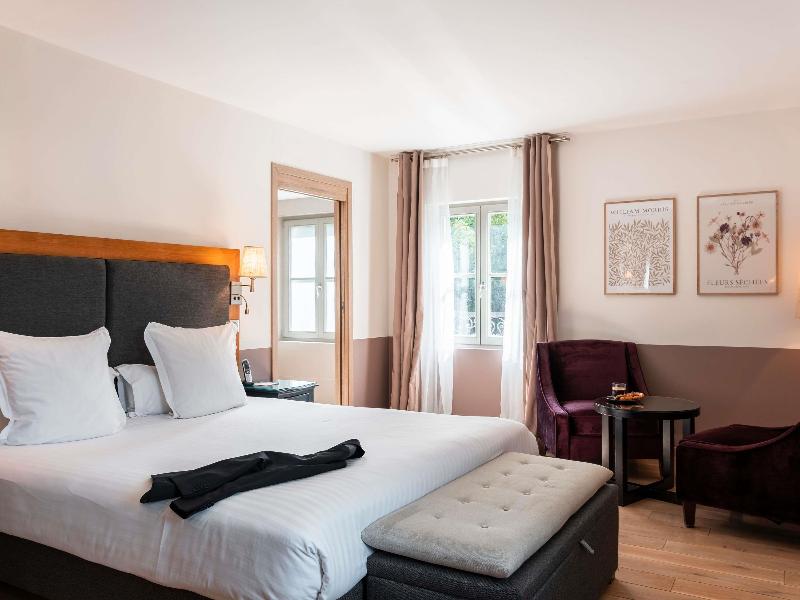 Hotel Castel Maintenon - Handwritten Collection - Oda