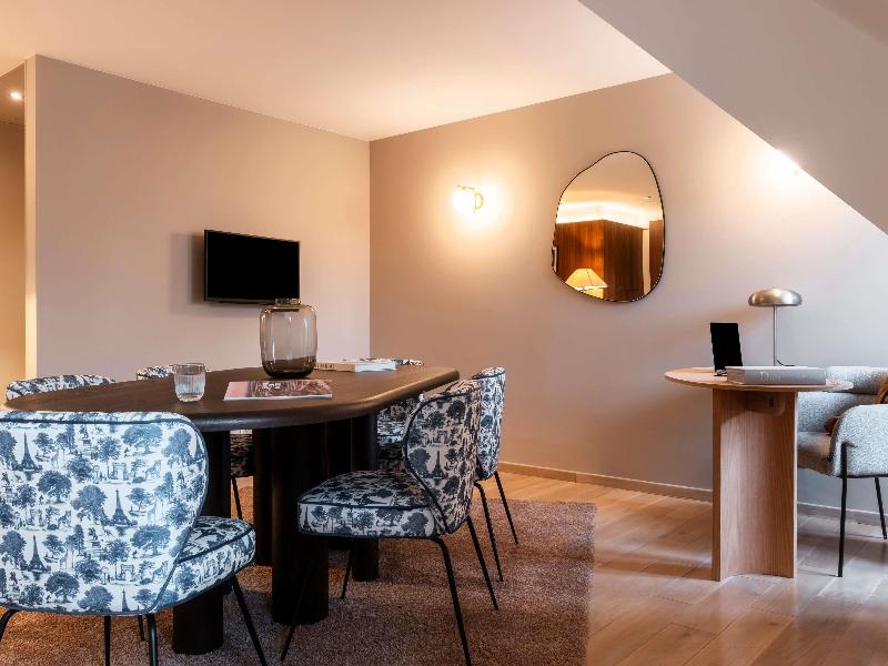Hotel Castel Maintenon - Handwritten Collection - Oda