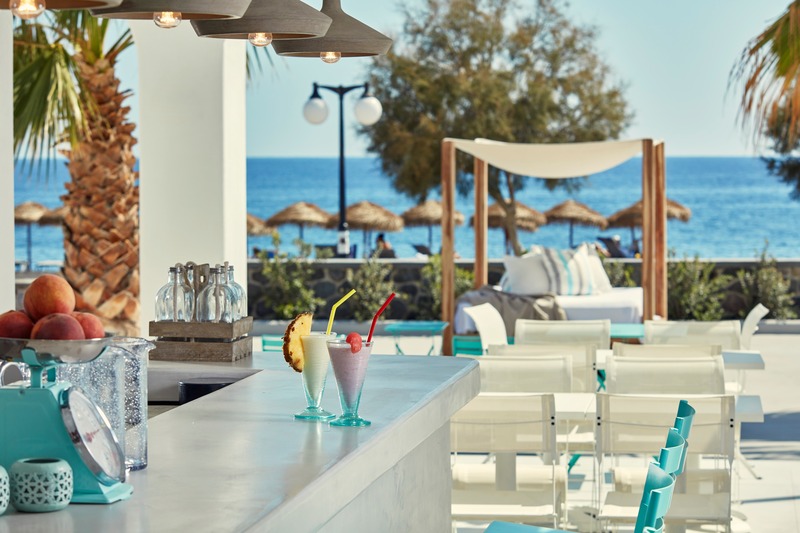 Aqua Blue Beach Hotel - Bar