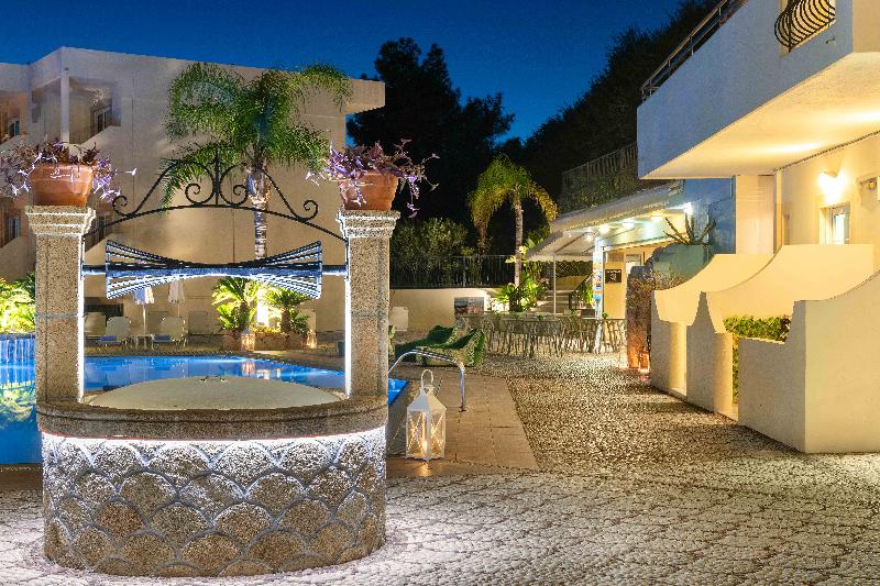 Pefkos View Suites & Maisonette - Lobi
