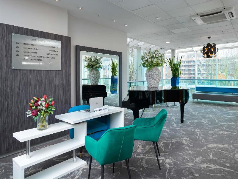 Novotel London West - Genel
