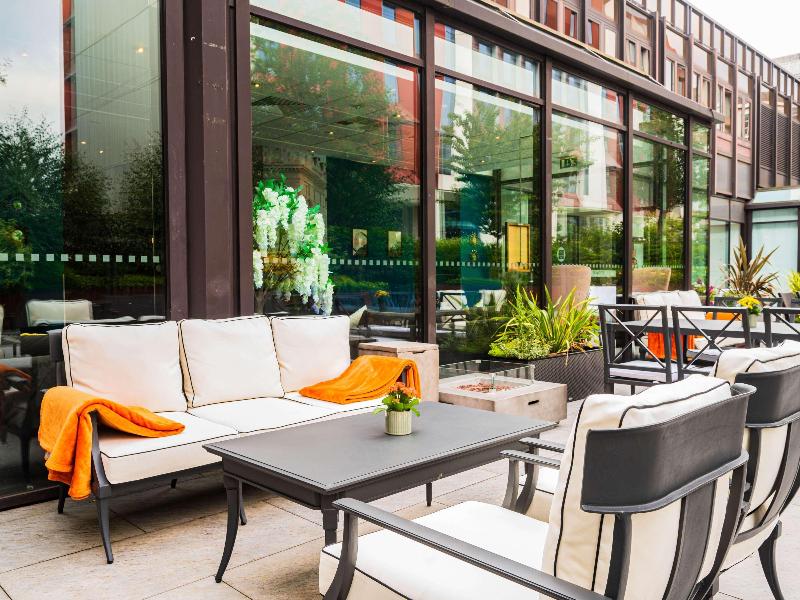 Novotel London West - Teras
