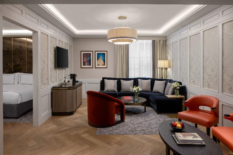 The Biltmore Mayfair - Oda